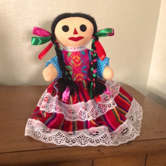 Traditional Handmade Mexican Doll - Picture 1 of 6